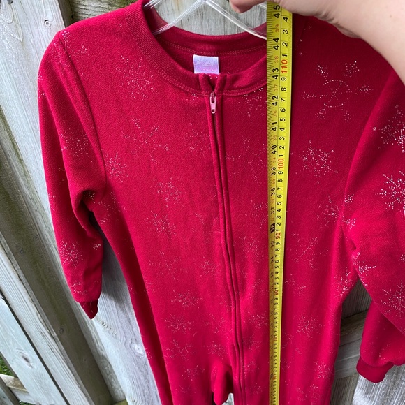 XHILERATION Fleece Onesie Body Suit Red with Snowflakes - Picture 6 of 7